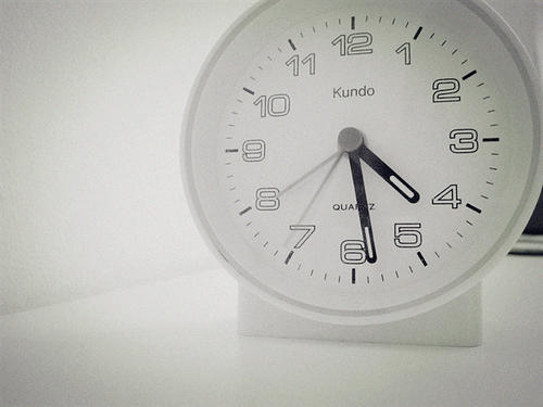 焦虑失眠有哪些表现呢 焦虑失眠有哪些表现呢