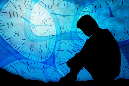 休息不好容易导致偏头痛发作 休息不好容易导致偏头痛发作